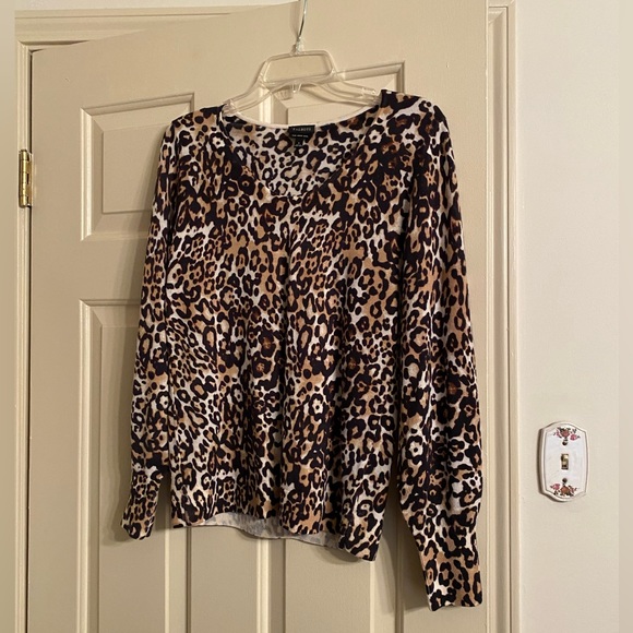 Talbots Sweater Size Small! - Picture 3 of 5